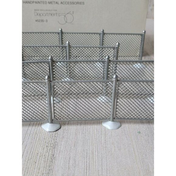 Dept 56 52353 Chain Link Fence Extensions snow village accessory Xmas set - Picture 8 of 11